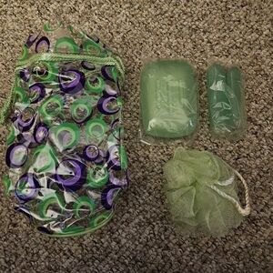 Avon Green Purple Bath Travel Set